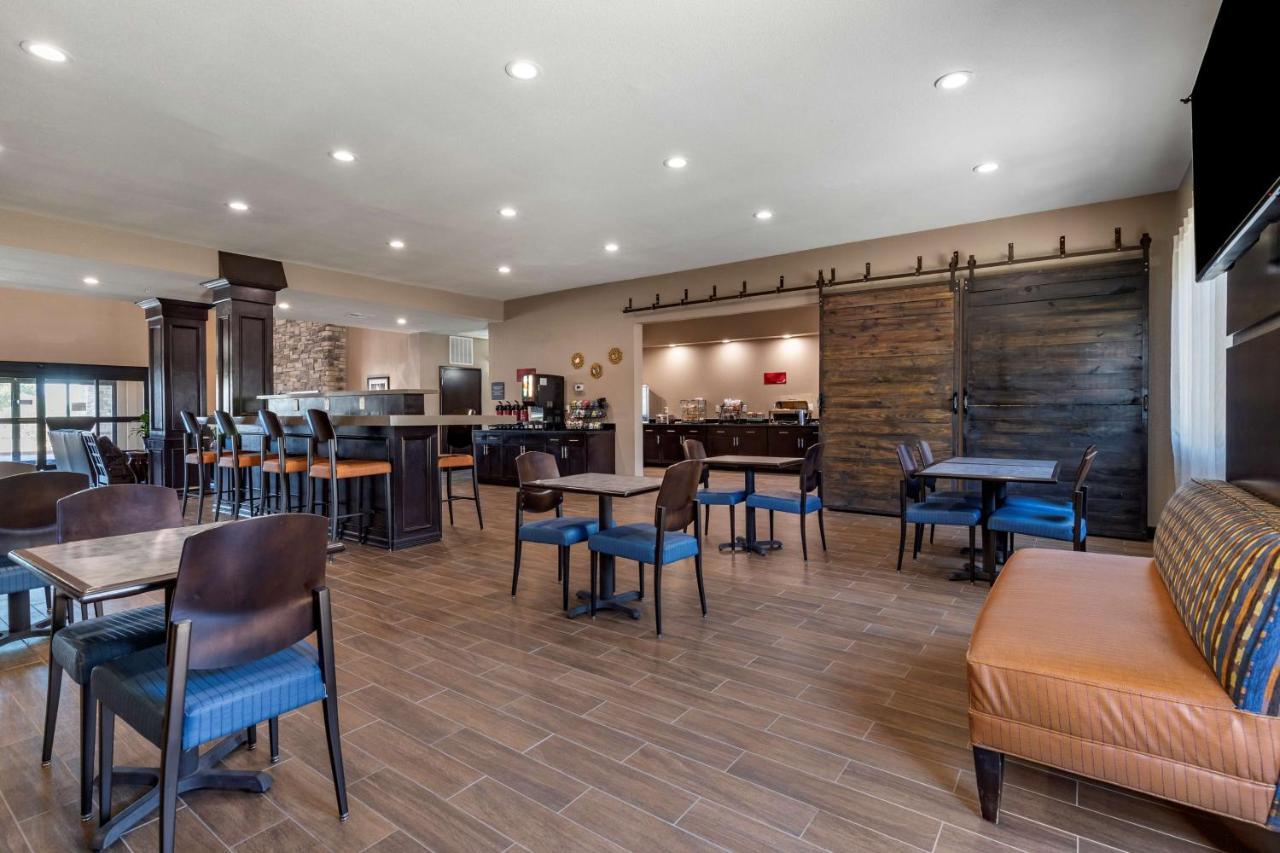 Best Western Plus Big Lake Inn Екстер'єр фото